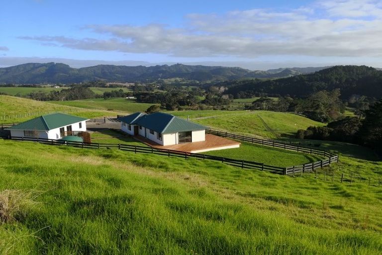 Photo of property in 608a West Coast Road, Makarau, Warkworth, 0981