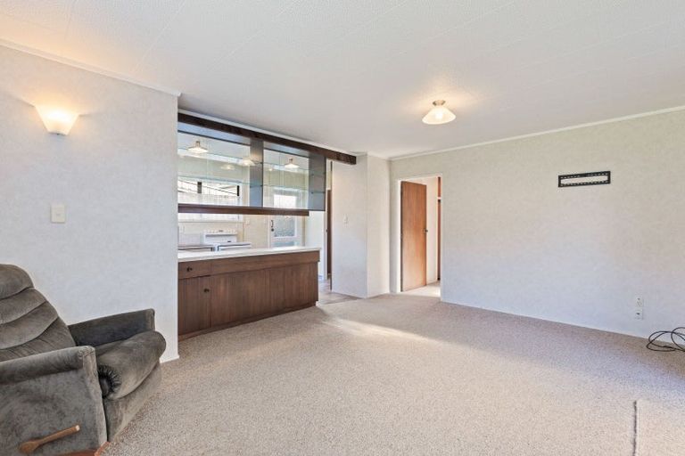 Photo of property in 110 Pioneer Road, Moturoa, New Plymouth, 4310