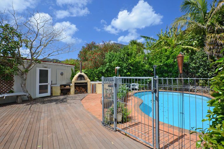 Photo of property in 46 Reotahi Road, Whangarei Heads, Whangarei, 0174