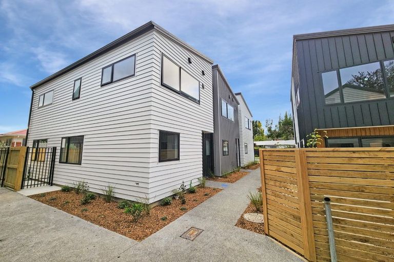 Photo of property in 42b Marion Street, Silverstream, Upper Hutt, 5019