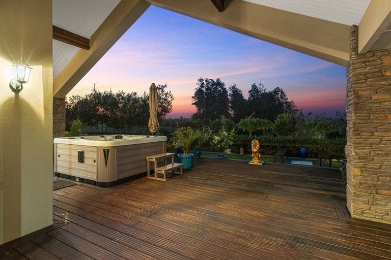 Photo of property in 20 Willis Road, Temple View, Hamilton, 3290