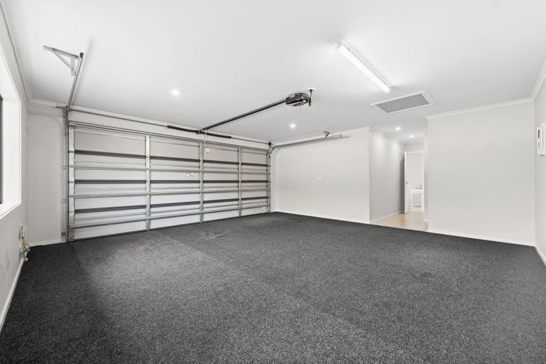 Photo of property in 8 Faber Place, Rototuna North, Hamilton, 3210
