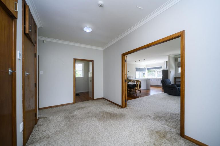 Photo of property in 583 Featherston Street, Roslyn, Palmerston North, 4414