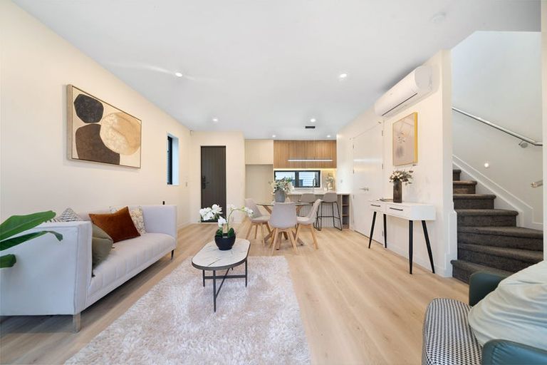 Photo of property in 28b Moire Road, Massey, Auckland, 0614