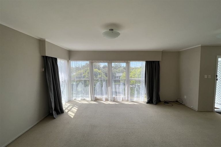 Photo of property in 16 Bayside Avenue, Te Atatu Peninsula, Auckland, 0610