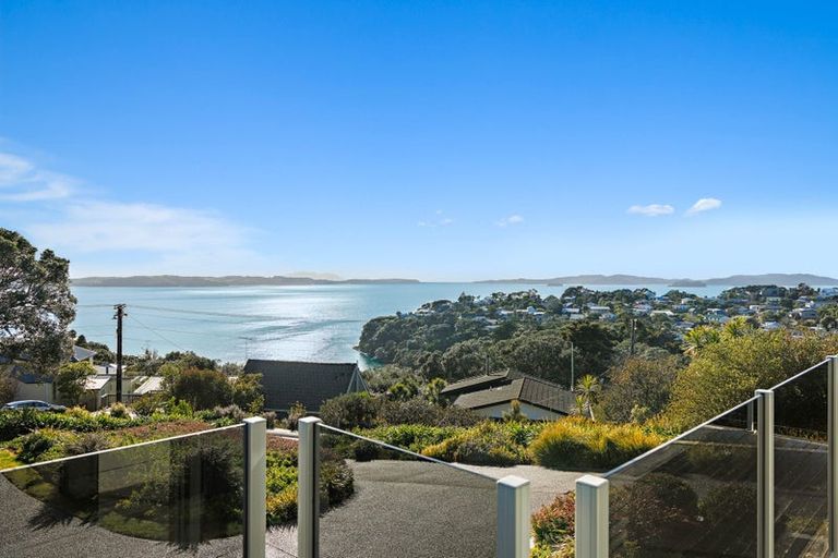 Photo of property in 10 Rangimaarie Crescent, Snells Beach, 0920