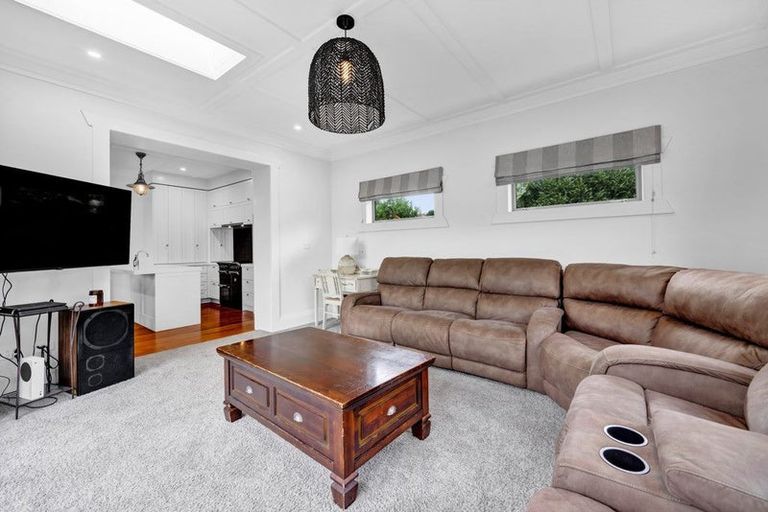 Photo of property in 1 Bell Street, Welbourn, New Plymouth, 4310