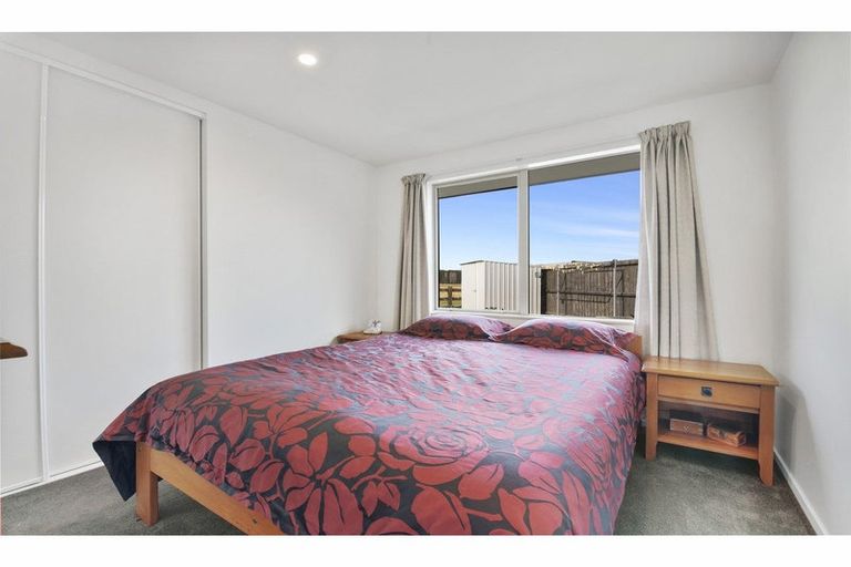 Photo of property in 32 Sutherland Drive, Kaiapoi, 7630