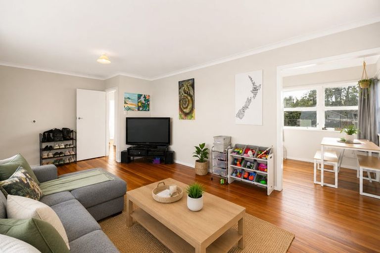 Photo of property in 61 Carrington Avenue, Silverdale, Hamilton, 3216