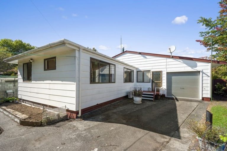 Photo of property in 16 Patikura Place, Turangi, 3334