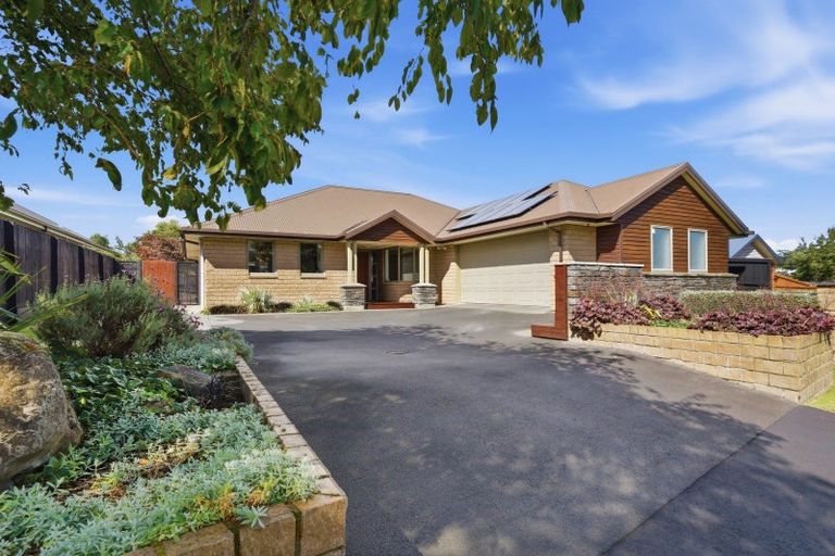 Photo of property in 46 Oakwood Drive, Rangiora, 7400