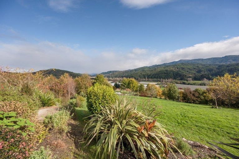 Photo of property in 130 Mytton Heights, Motueka, 7196