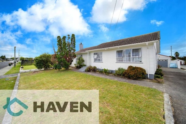 Photo of property in 57 Cargill Street, Papakura, 2110