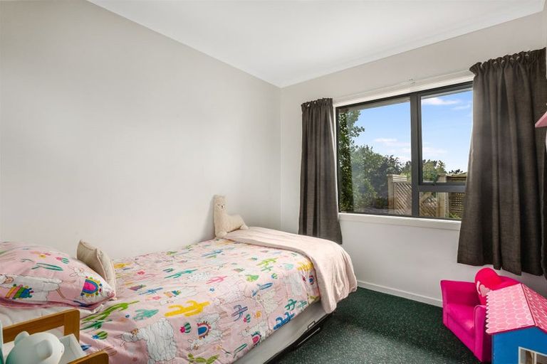 Photo of property in 3a Quinn Grove, Ranui, Porirua, 5024