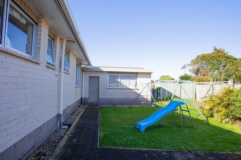 Photo of property in 2 Sole Avenue, Bell Block, New Plymouth, 4312