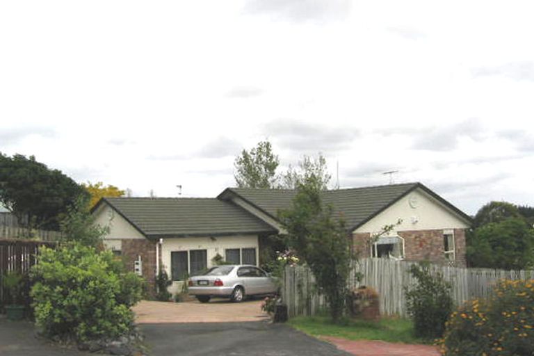 Photo of property in 16 Mercury Lane, Windsor Park, Auckland, 0632