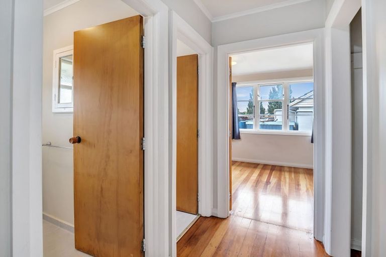 Photo of property in 614 Featherston Street, Roslyn, Palmerston North, 4414