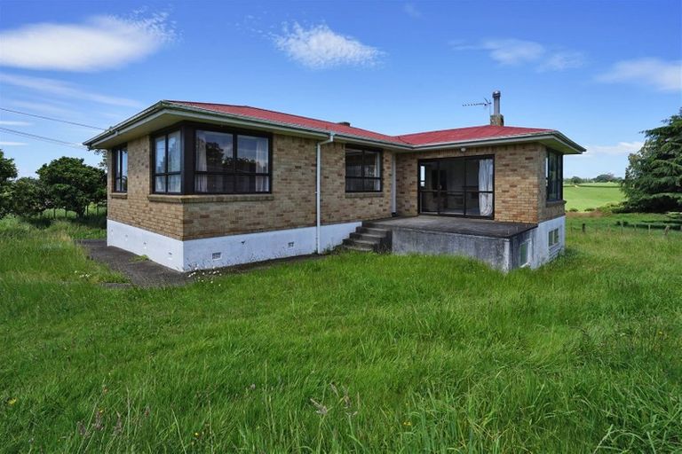 Photo of property in 84 Hall Road, Peacocke, Hamilton, 3282