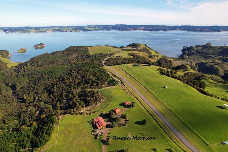 Photo of property in 986 Tinopai Road, Tinopai, Matakohe, 0593