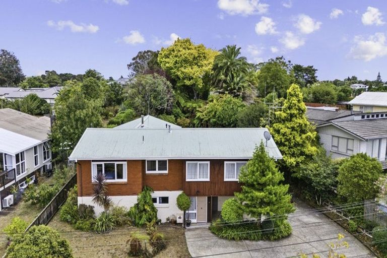 Photo of property in 41 Acacia Crescent, Glenview, Hamilton, 3206