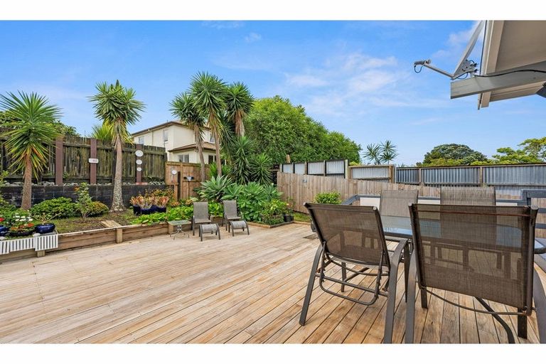 Photo of property in 2/39 Killarney Avenue, Torbay, Auckland, 0630