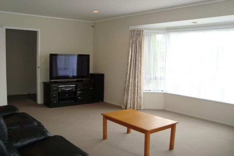 Photo of property in 87 Tington Avenue, Wattle Downs, Auckland, 2103