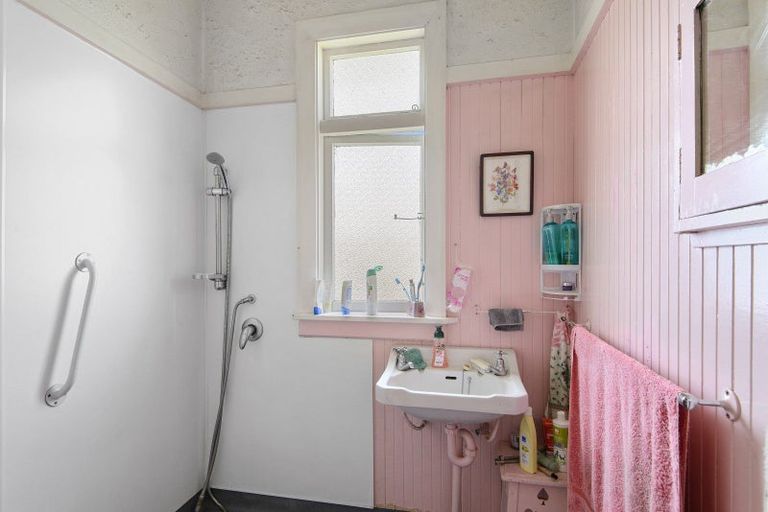 Photo of property in 136 Winters Road, Mairehau, Christchurch, 8052