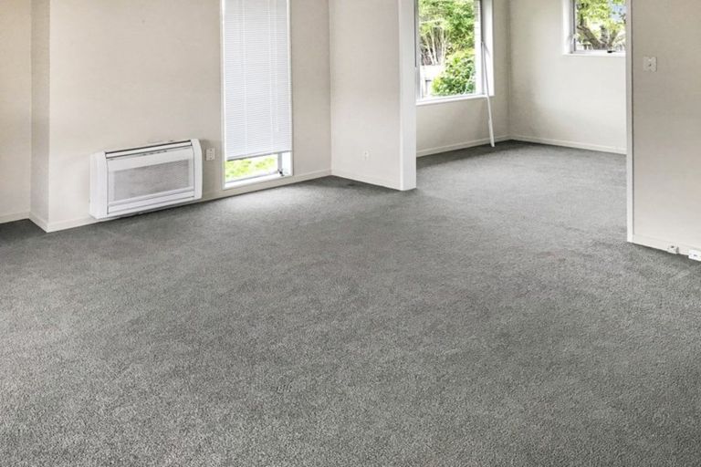 Photo of property in 355 Main North Road, Redwood, Christchurch, 8051