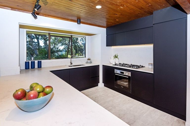 Photo of property in 155 Pah Road, Cockle Bay, Auckland, 2014