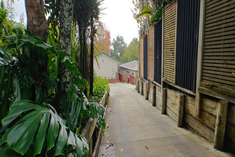 Photo of property in 39a Evelyn Road, Cockle Bay, Auckland, 2014