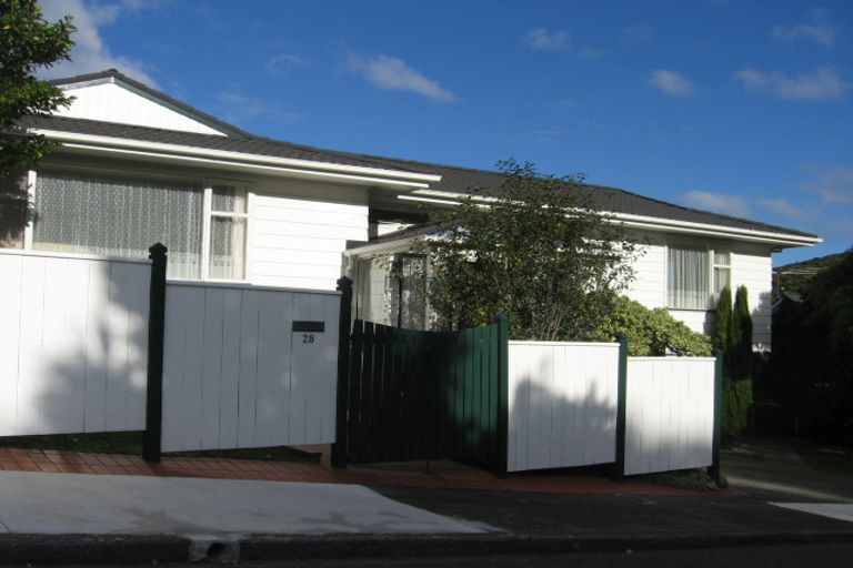 Photo of property in 28 Thurleigh Grove, Karori, Wellington, 6012