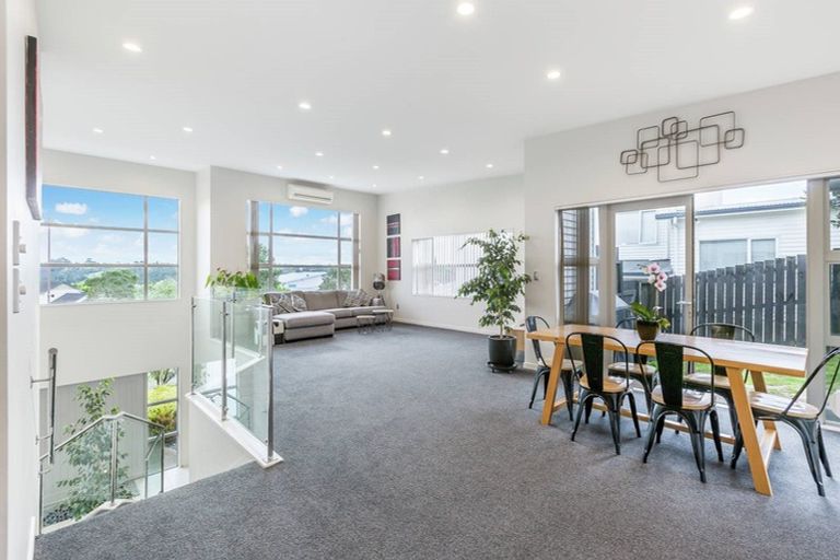 Photo of property in 24 Kittiwake Drive, Schnapper Rock, Auckland, 0632