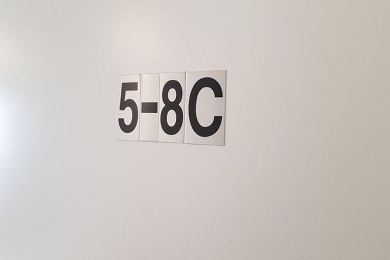 Photo of property in 8c Schnapper Rock Road, Schnapper Rock, Auckland, 0632