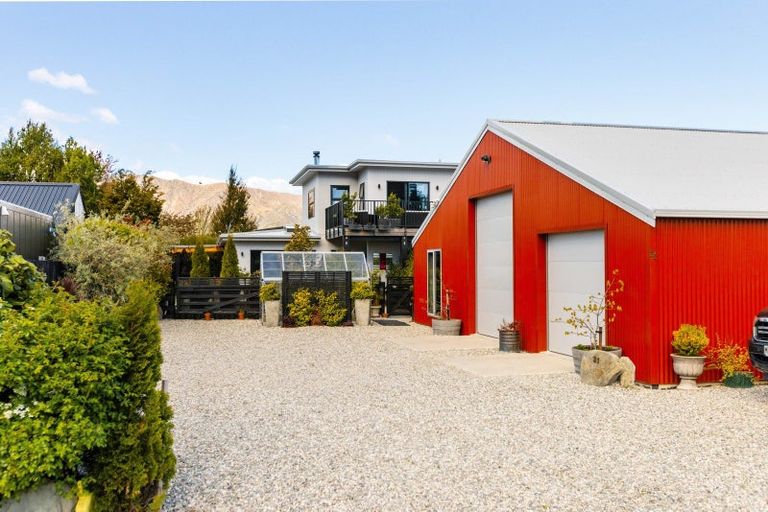 Photo of property in 21 Little Maude Drive, Lake Hawea, Wanaka, 9382