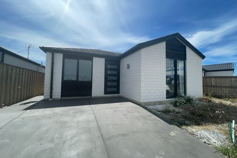 Photo of property in 4 Greengrass Crescent, Kaiapoi, 7630