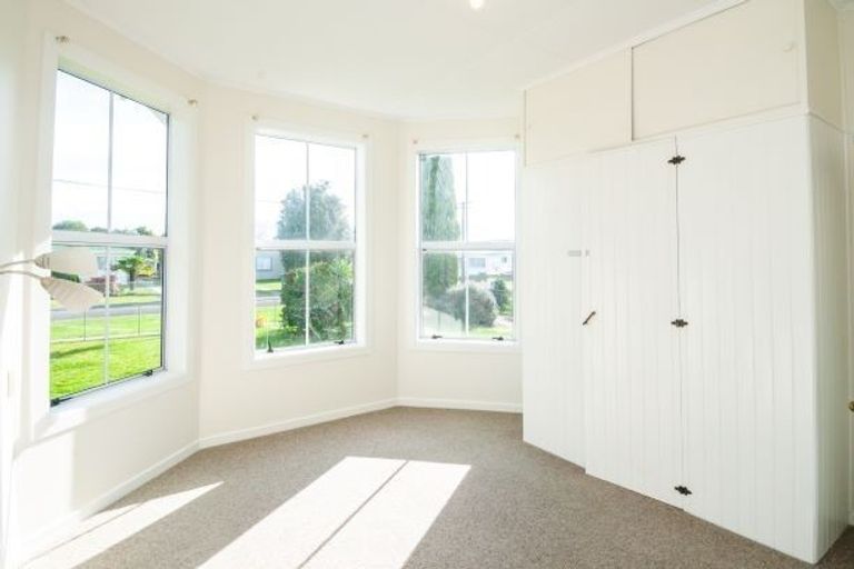 Photo of property in 12 Waverley Street, Elgin, Gisborne, 4010