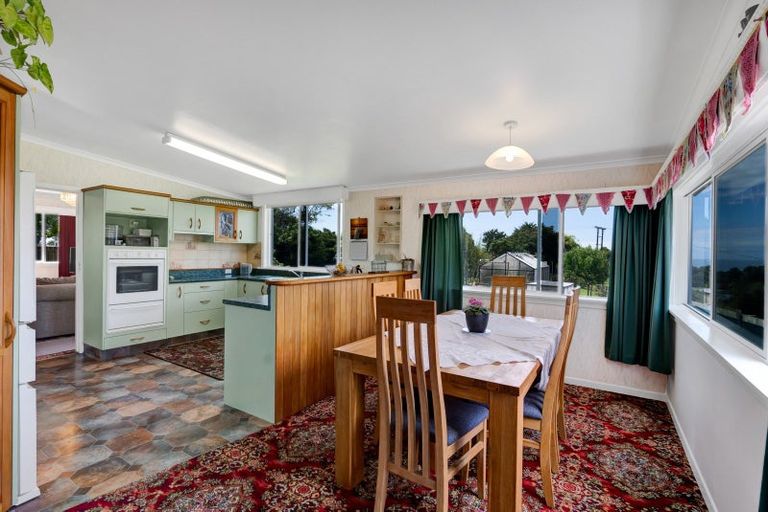 Photo of property in 14 Ngapapa Street, Urenui, 4375