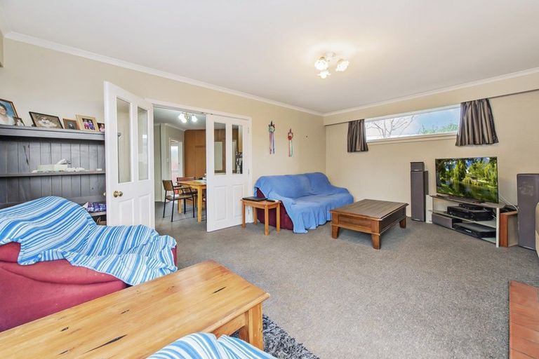 Photo of property in 23 Egmont Place, Bishopdale, Christchurch, 8051