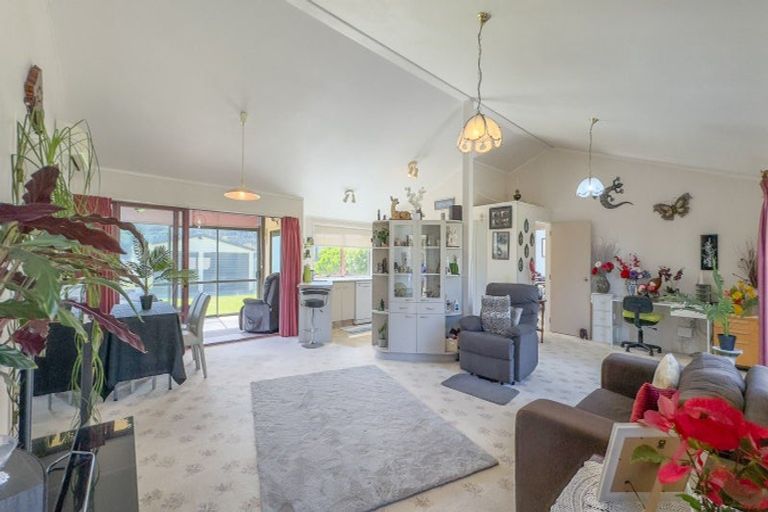 Photo of property in 6 Seaview Avenue, Te Puru, Thames, 3575