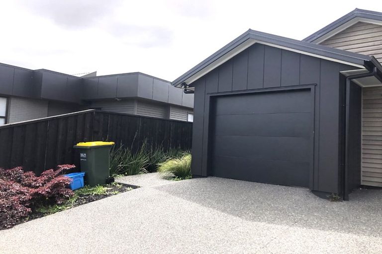 Photo of property in 2/14 Mitcham Avenue, Forest Lake, Hamilton, 3200