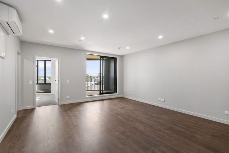 Photo of property in 407/2 Launch Road, Hobsonville, Auckland, 0616