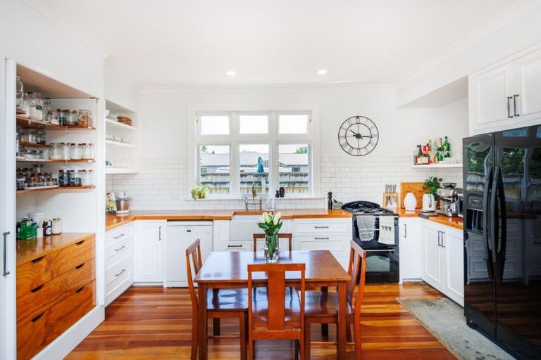 Photo of property in 143 Oxford Street, Ashhurst, 4810