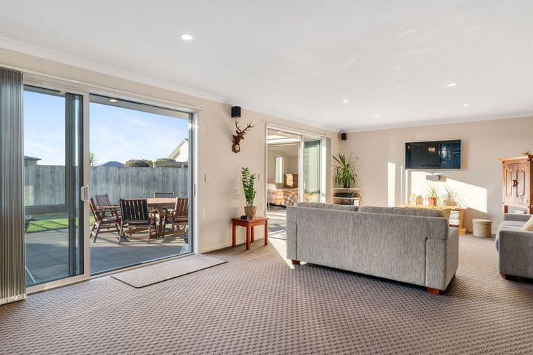 Photo of property in 11 Waianiwa Dell, Wharewaka, Taupo, 3330