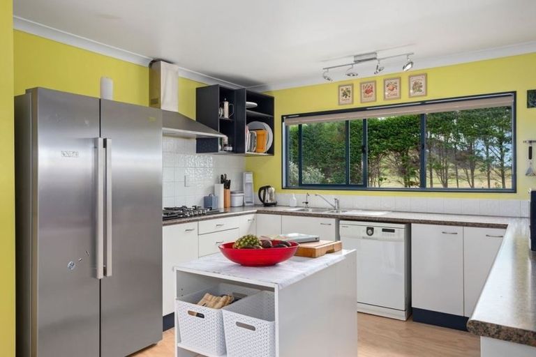 Photo of property in 7 Wairakaia Road, Tirohanga, Opotiki, 3197