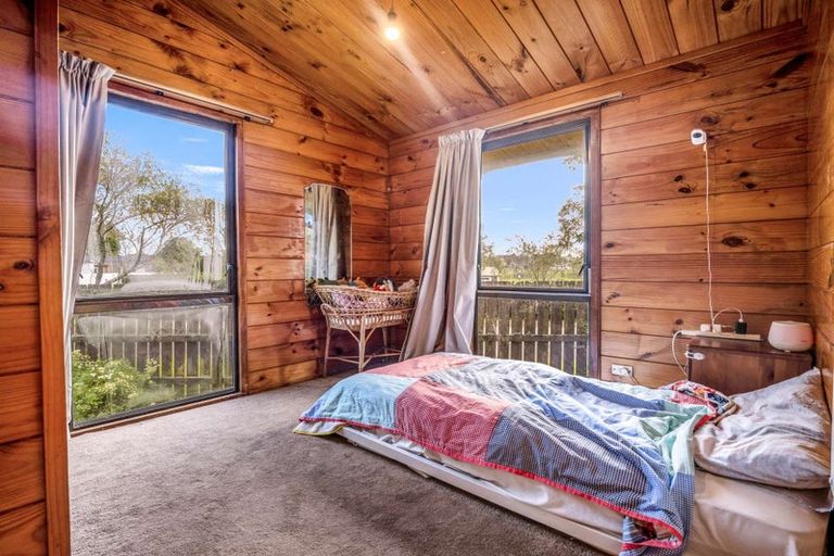 Photo of property in 27 Ray Small Drive, Papakura, 2110