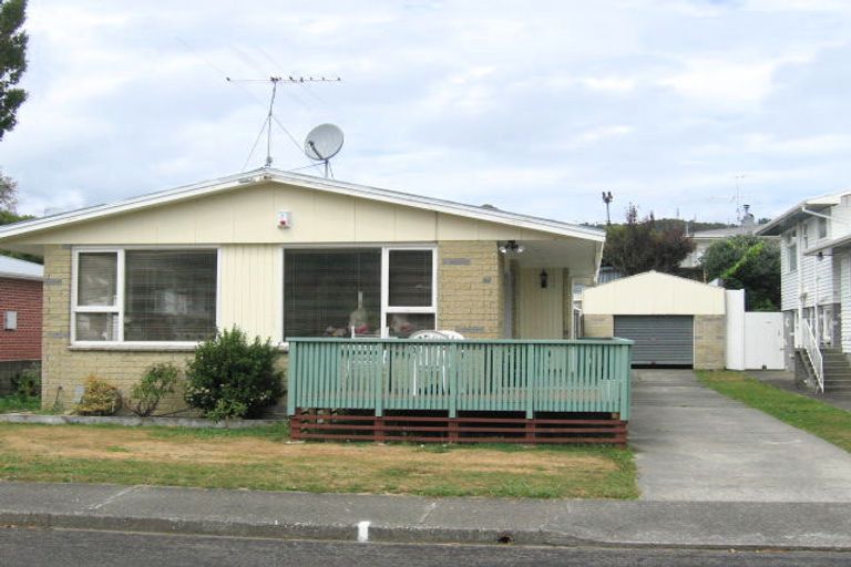 Photo of property in 4 Ruru Crescent, Heretaunga, Upper Hutt, 5018