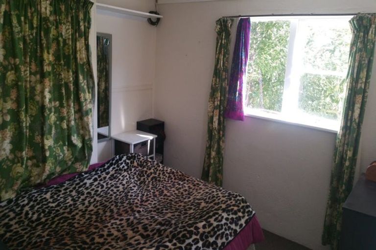 Photo of property in 21a Parkvale Road, Karori, Wellington, 6012