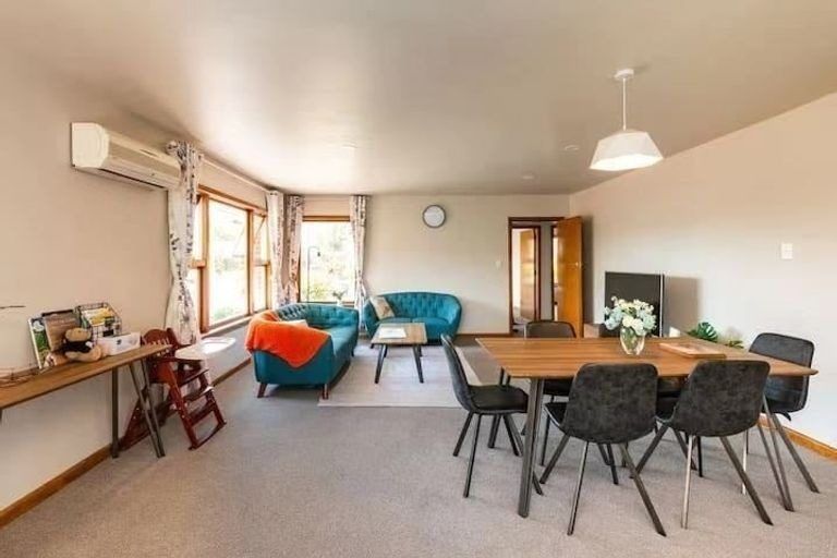 Photo of property in 7 Bendale Place, Avonhead, Christchurch, 8042