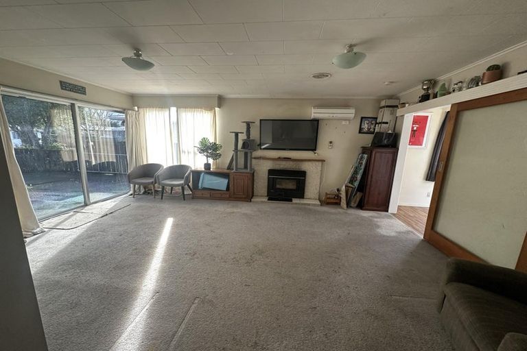 Photo of property in 75 Pasadena Crescent, Totara Park, Upper Hutt, 5018