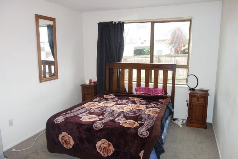 Photo of property in 22a Chipping Lane, Redwood, Christchurch, 8051